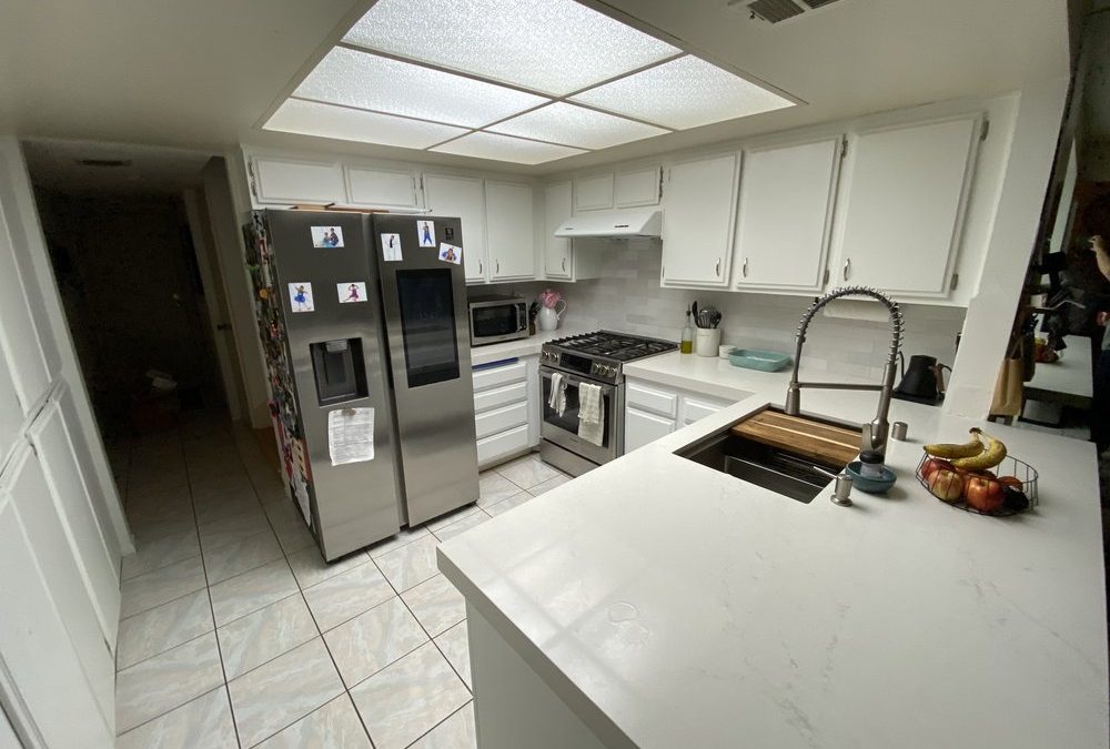 Quartz kitchen countertop, Index St, Porter Ranch