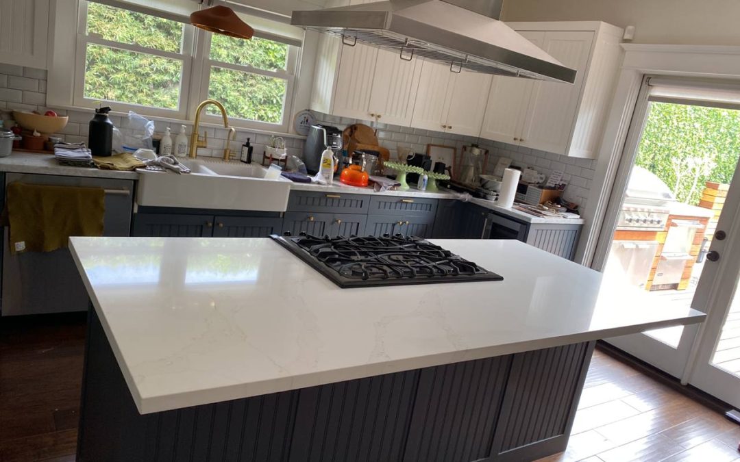 Quartz kitchen countertop, S La Salle Ave, Los Angeles