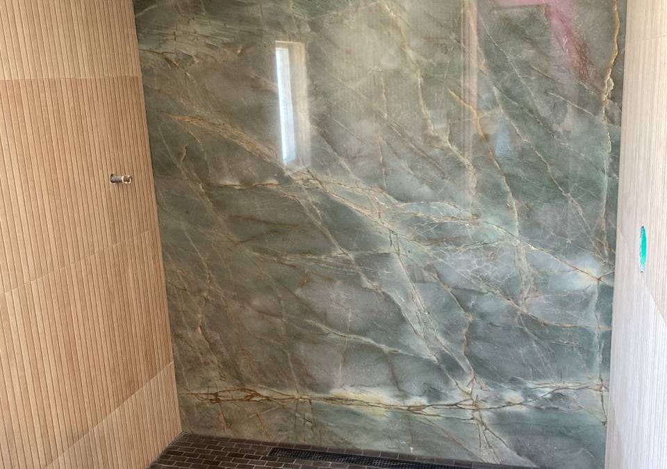 Quartzite shower wall and vanity, Tanglewood St, Camarillo