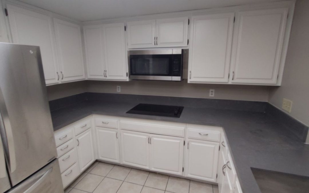 Quartz kitchen countertop, Thunderhead St, Thousand Oaks