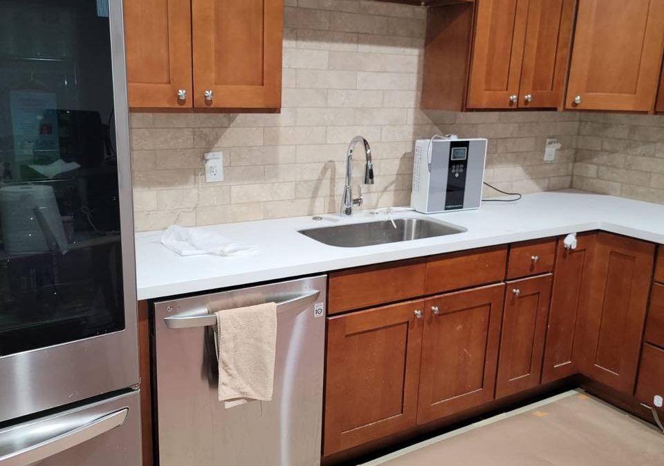 Quartz kitchen countertop, Oakwood Ave, Los Angeles